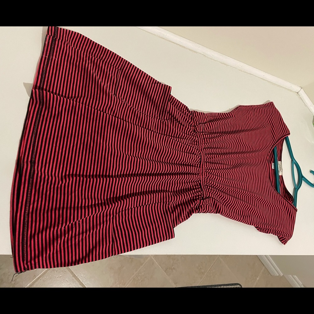 Dress - Picture 2 of 3